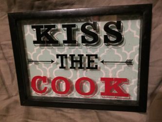 Shadow box Kiss The Cook
