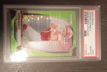 2024 Prizm Jayden Daniels Neon Green Pulsar RC PSA 10