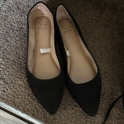 black flats