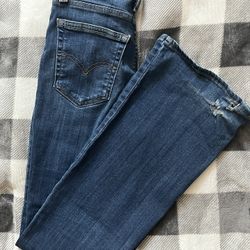 Dark wash levi's