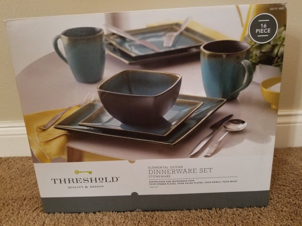 Threshold 16 piece dinnerware set. Elemental ocean.