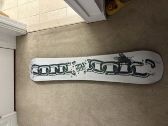 Burton Namedropper Snowboard for Sale in Bowling Green, NY - OfferUp