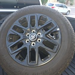 2025 Toyota TUNDRA 20in wheels & tires.