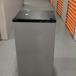 Haier Mini Refrigerator 