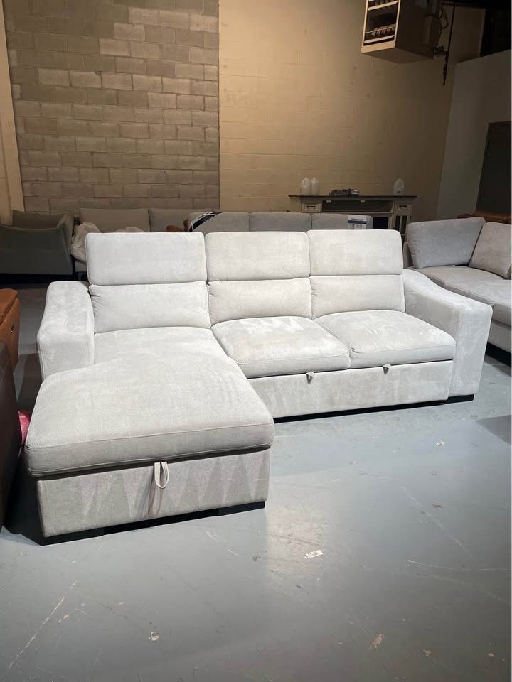 Stain Resistant Materials Sofa Sleeper Pet Friendly