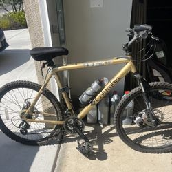 Large Columbia Trailhead Sport Mountain bike 