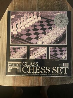 Pavilion Limited Edition Glass Chess Set