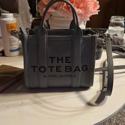 Small Leather Marc Jacobs Tote