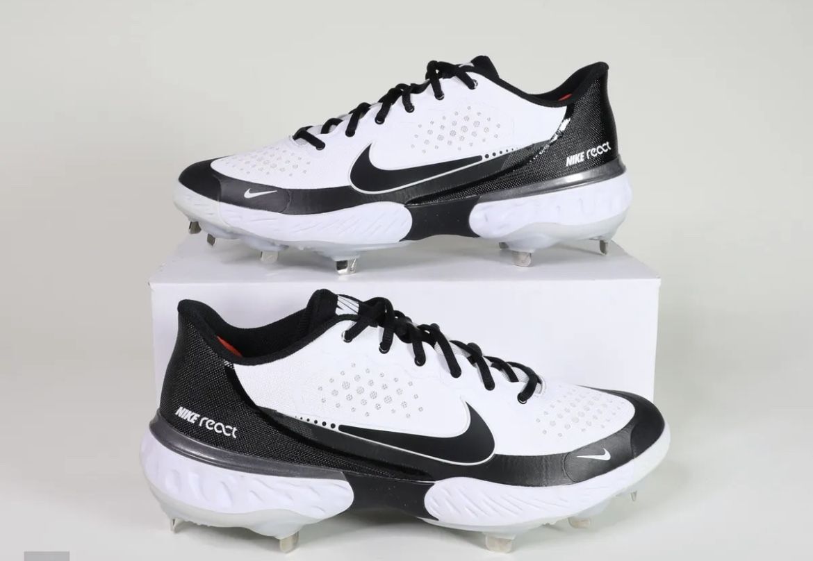 Nike Baseball Cleats Men Size 12.5 Brand New Without Box.