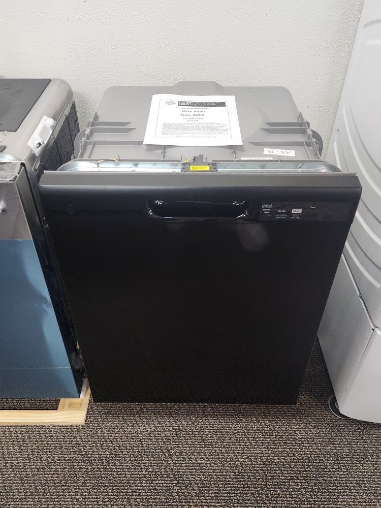 24 in. Built-In Tall Tub Front Control Black Dishwasher with 60 dBA, ENERGY STAR
