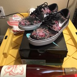 Nike SB Janoski Floral