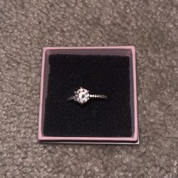 Pandora Clear Solitare Sparkling Ring
