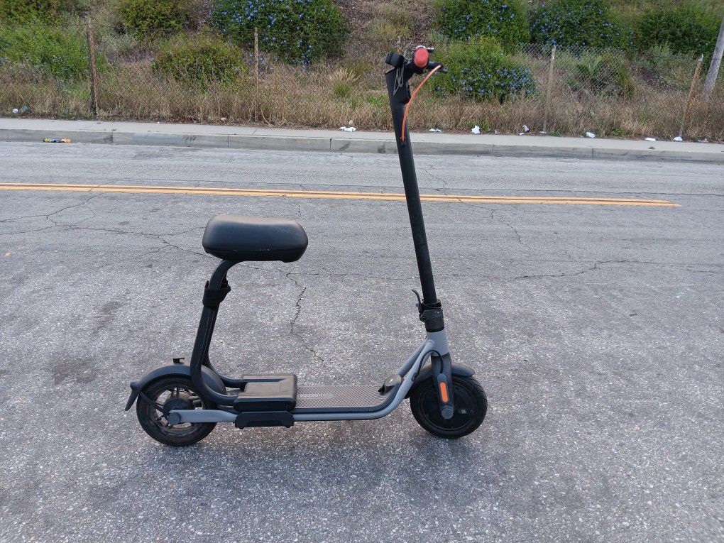 E Scooter . Ninebolt Used In Excellent Working Condition