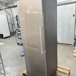 Household Freezer SAMSUNG 2024