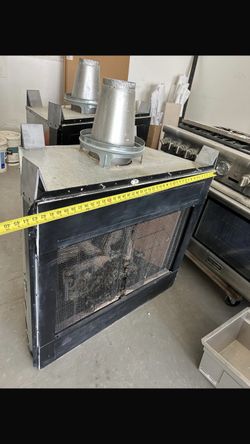 Gas Fireplace Excellent Condition