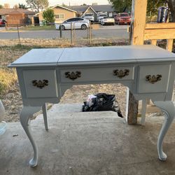 Ethan Allen Vintage Vanity 