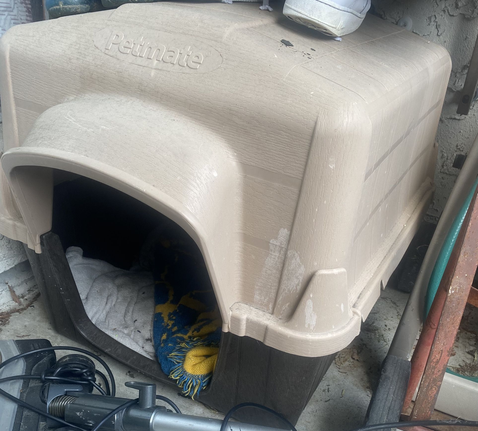 Dog House