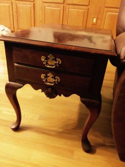 Coffee table w/ 2 matching end tables