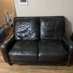 Loveseat Coach 