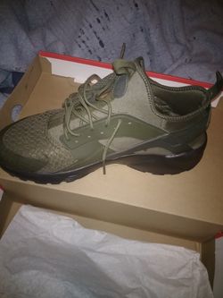 huarache ultras brand new size 11 firm at $90