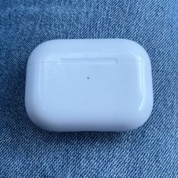 NEED TO SELL ASAP - AirPods Pro 2nd Gen with Charging Case – Great Condition