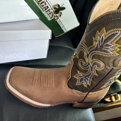 Los Nogales boots For Female $60