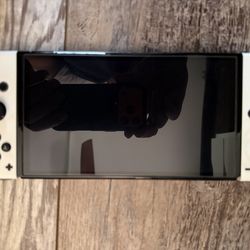 Nintendo Switch OLED w/ Extra controllers & 1TB sd card