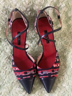 New Carolina Herrera Size 8 