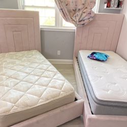 Pink Velvet Twin Bed 