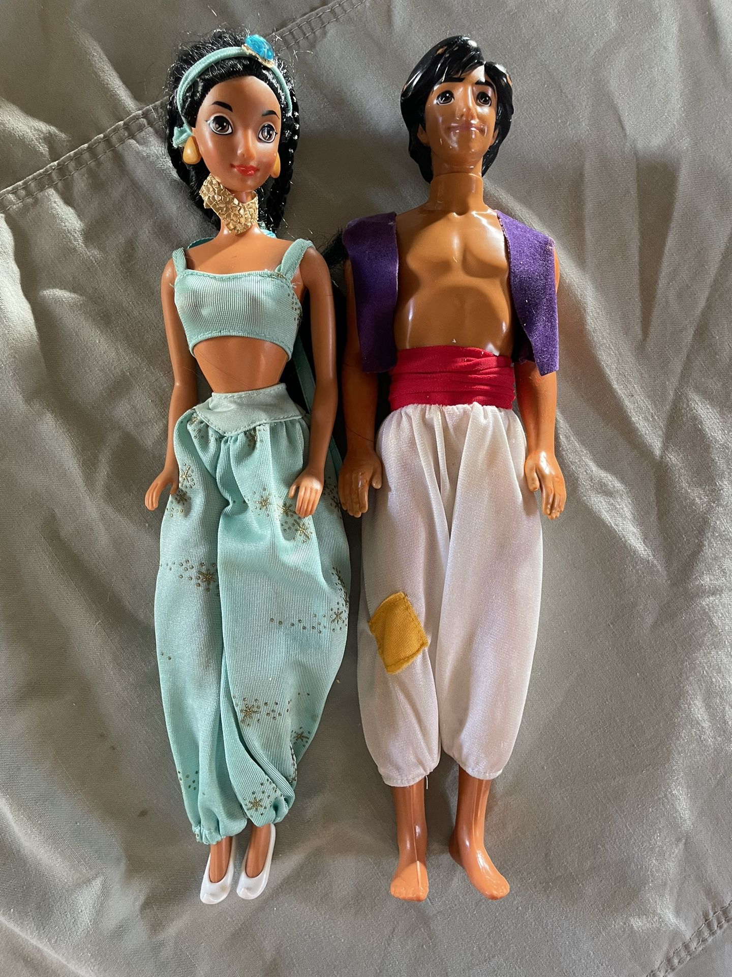 1992 Aladdin & Jasmine Barbie Doll set 
