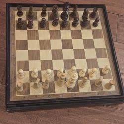 Deluxe Wooden Chess Set