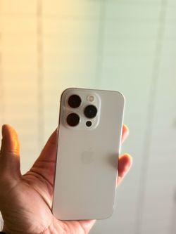 iPhone 15 Pro (256GB) – Factory Unlocked