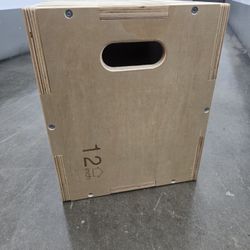 New wooden plyo boxe, 
Size S (12x14x16”): $40.0
Yes4all Brand FIRM PRICE. NO LOW BALLERS WILL BE IGNORED OR BLOCKED, THANKS.