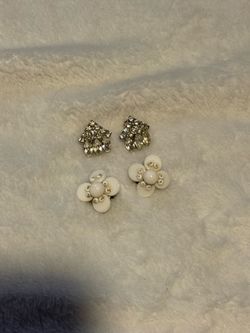 2 pairs of vintage earrings