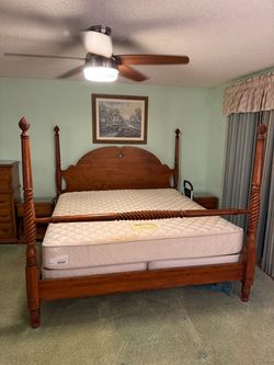 Classic Ethan Allen Solid Wood Four-Poster Bed Set - King Size