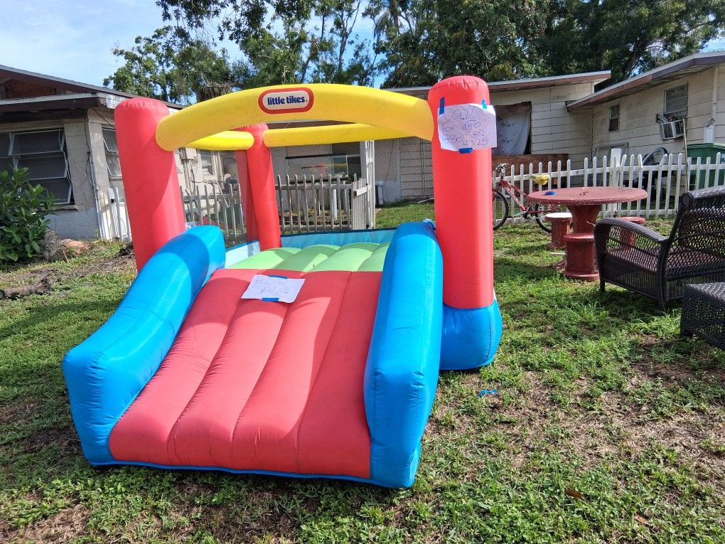 Little Tikes Bounce House