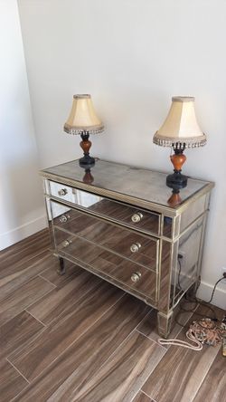 Mirrored dresser