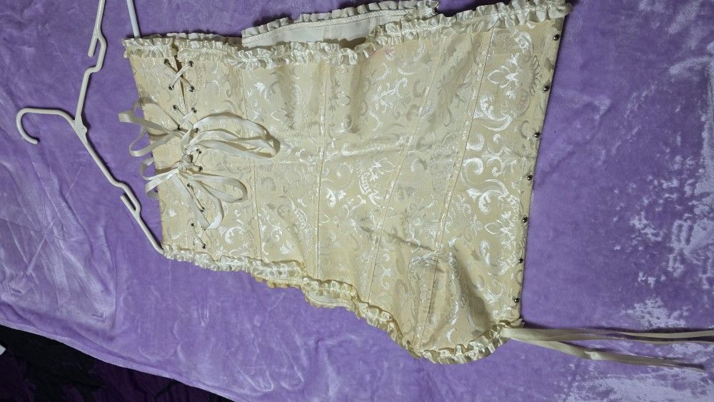 White Corset - Size 5xl