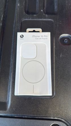 Beats iPhone 16 pro case with MagSafe NEW