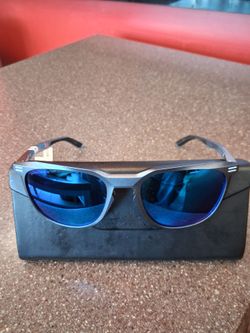 Oakley Prizm Sunglasses with Case