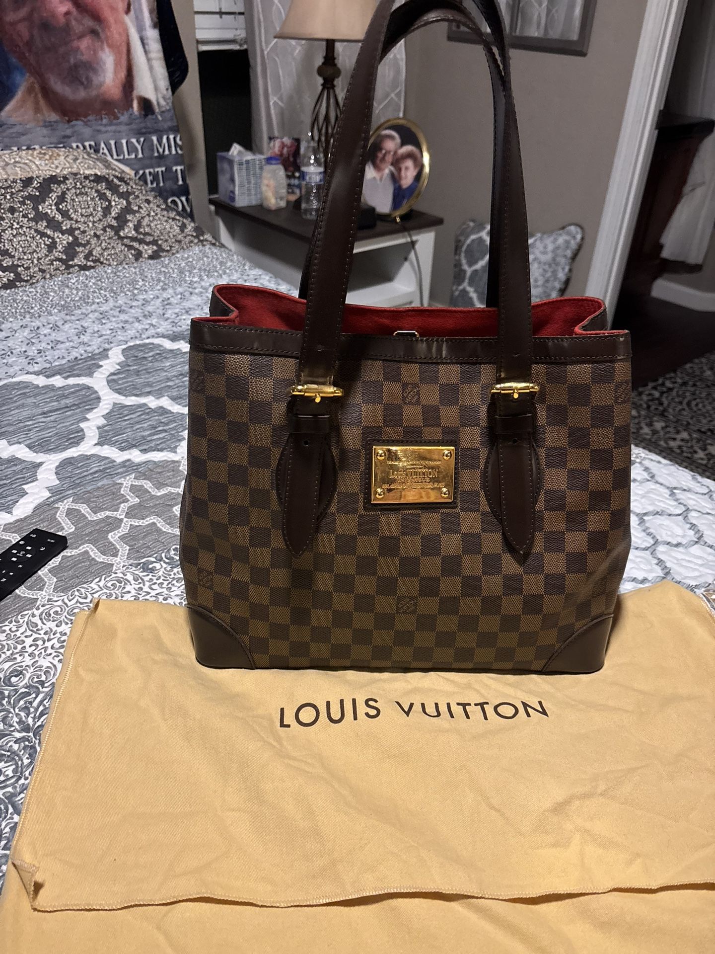 Ladies Hampstead LV Shoulder Bag