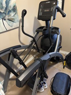 Cybex Arc fitness trainer eliptical