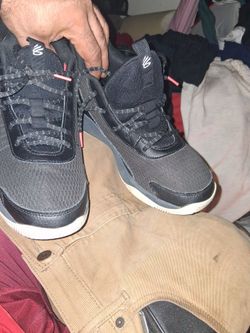 Men's shoes Stephen Curry size 10 out here