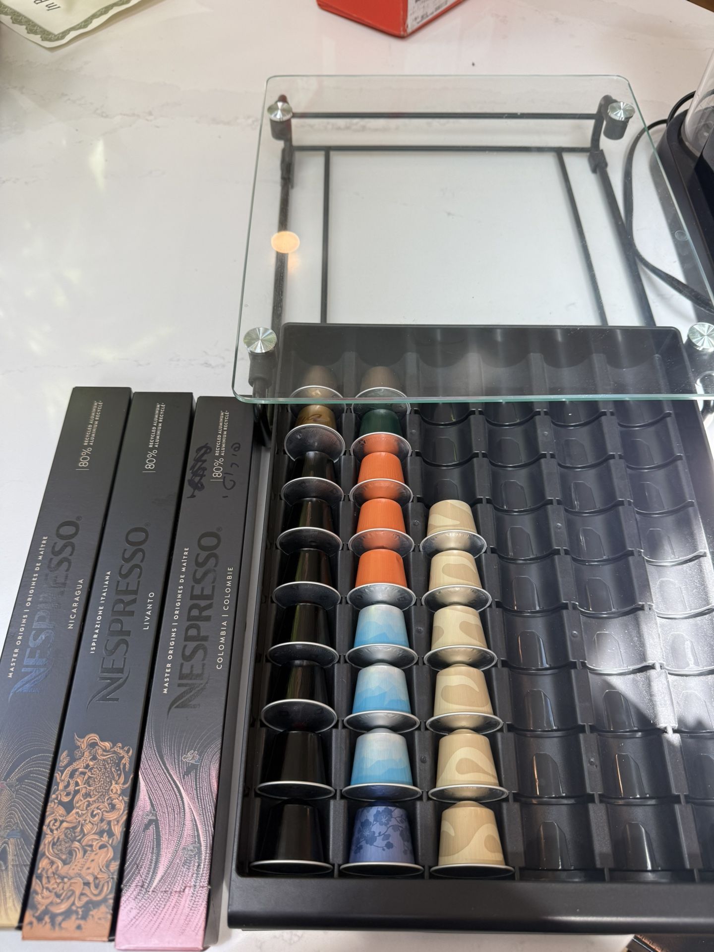 Coffee Machine + Storage + Pods
