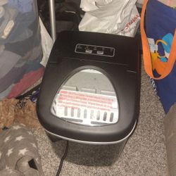 Ice Maker 