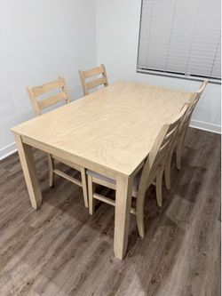 MOVING SALE: Dining Set - Table + 6 Chairs
