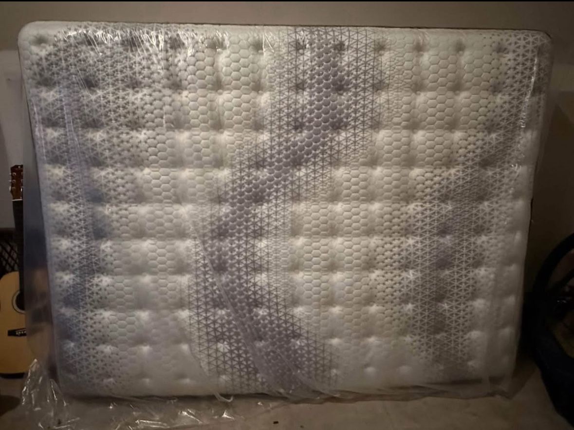 Brand New Queen Serra Comfort Pro FIRM Mattress - Retails $2599 - $1200 OBO