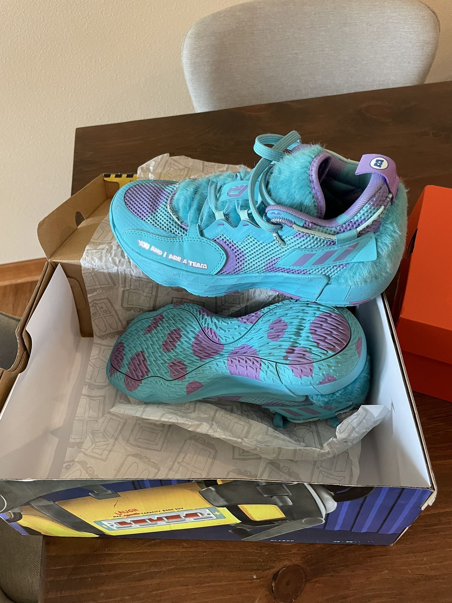 Adidas Dame Sullys