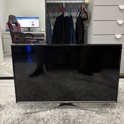 32 Inch Samsung TV
