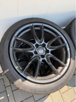 Staggered wheels and rims 19 inch